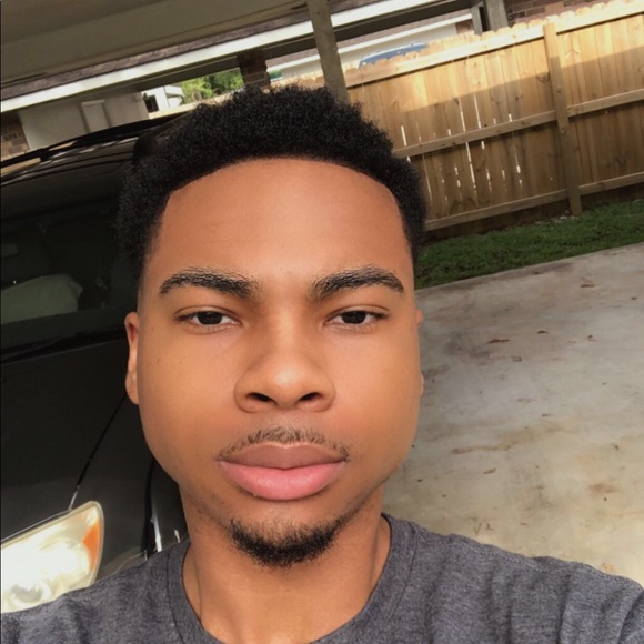 Meet your Posher, Gerald - Picture 1 of 1